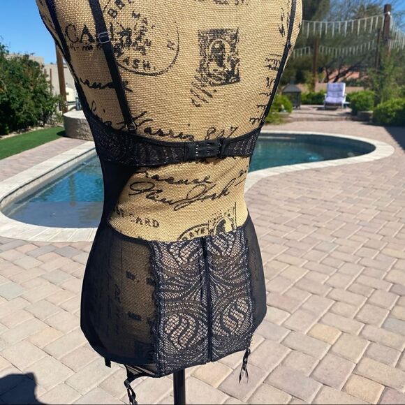 VICTORIA SECRET LINGERIE - Picture 6 of 11